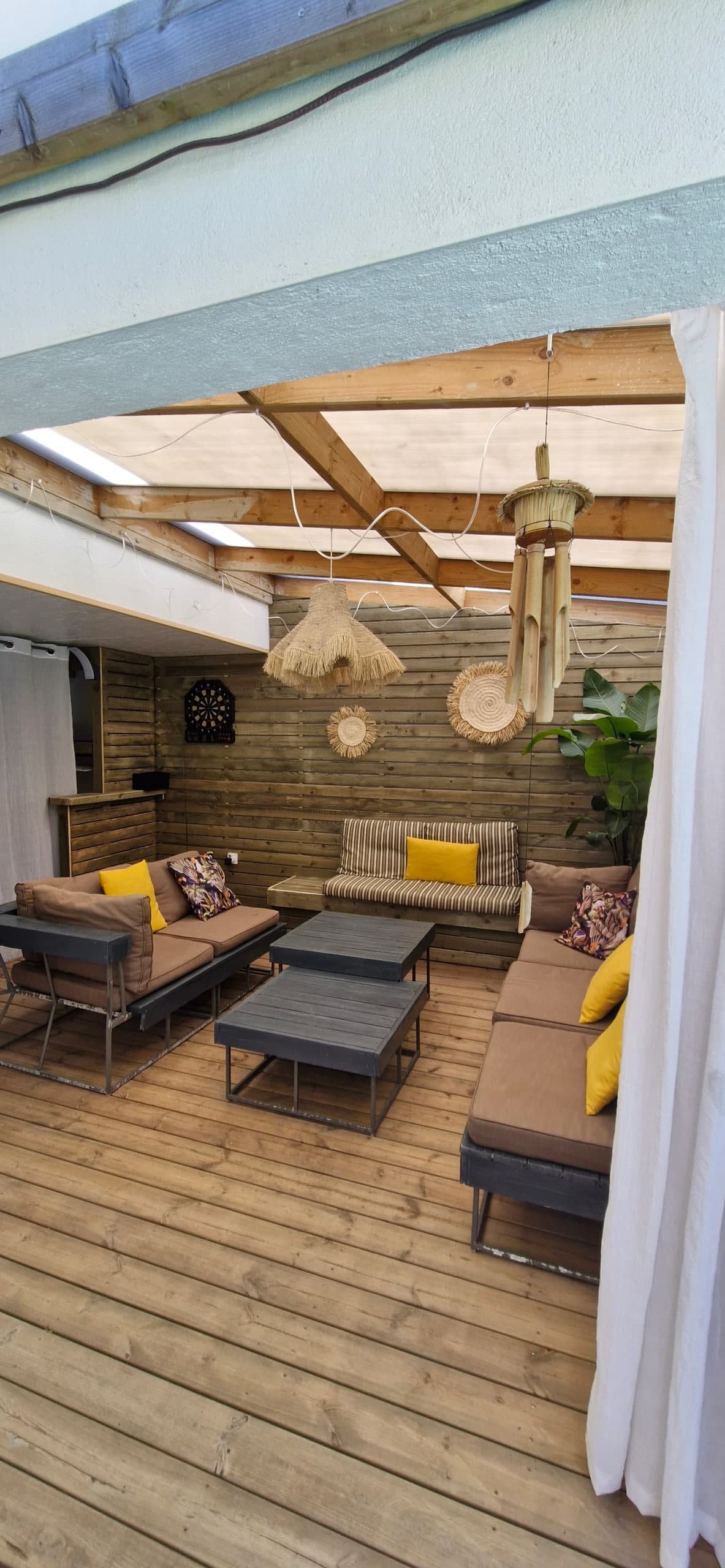 Le patio et le porche